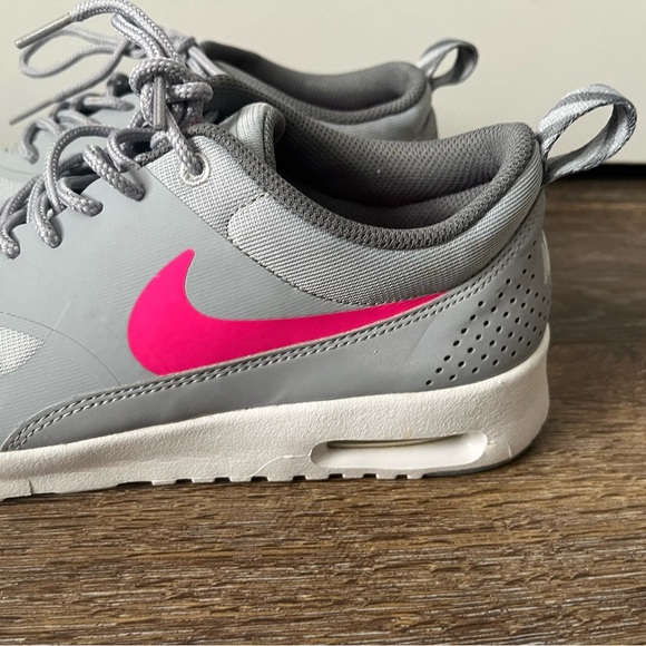 Air Max Thea GS 'Grey Hyper Pink' 6.5 Youth - Picture 6 of 7